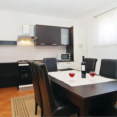 Amazing In With Kitchen